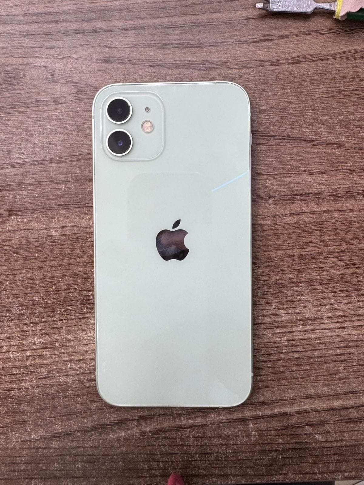 IPHONE 12
